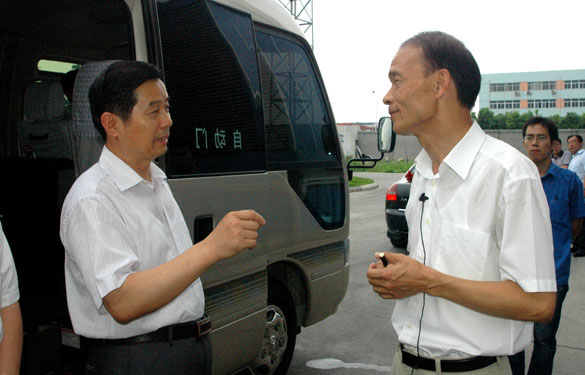 江苏省副省长史清静来mg冰球突破集团调研