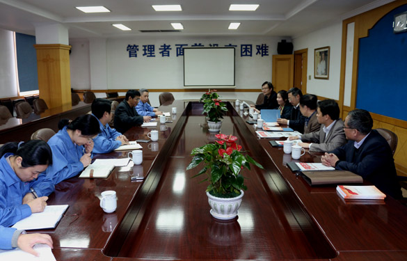 江苏省总工会副主席马永清一行来mg冰球突破电缆调研