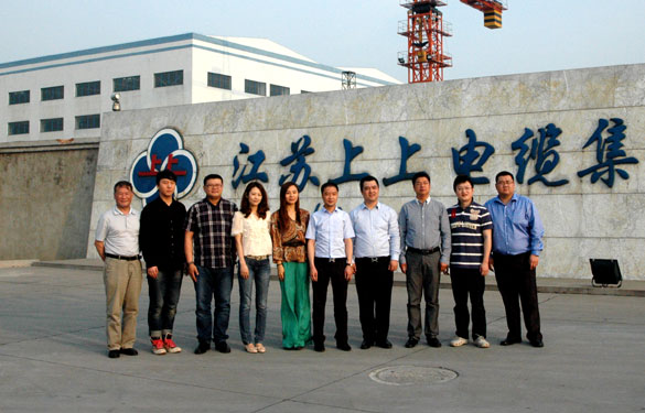 南京市青企会代表团来mg冰球突破集团旅行交流