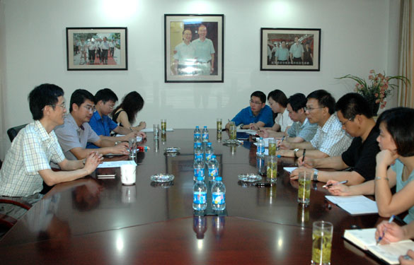 江苏省社会科学院天下经济研究所所长田伯平来mg冰球突破集团调研