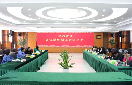 捕获新亮点，，，，，聚焦新基建——多家媒体走进mg冰球突破电缆