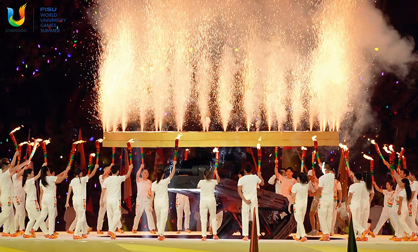 共赴青春之约 点亮精彩大运——mg冰球突破电缆助力大运会场馆建设